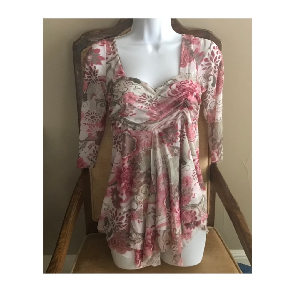SWEET PEA FLOWY blouse top size large (fits smaller) chiffon feel worn 2x